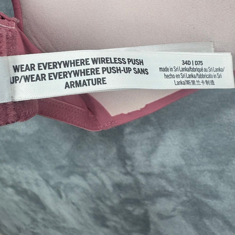 PINK Victoria's Secret Wear Everywhere Wireless Push Up Bra 34D Rose Pink Lounge - Picture 8 of 8
